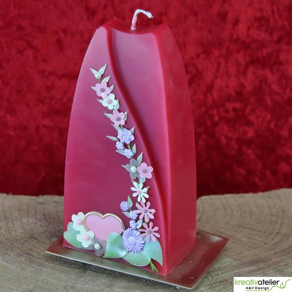 Hochzeitstagskerze – Formenkerze in rot mit bunter Blumenranke